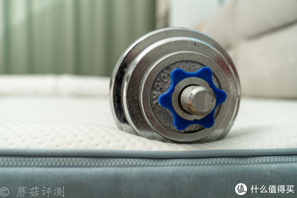 记忆棉|蘑菇玩家居 篇十八：软硬兼具，好睡舒适、网易云舒零压感软硬两用弹簧床垫 体验评测