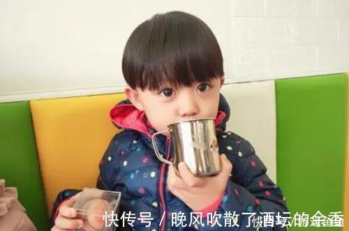 冰淇淋|孩子长肉不长个急坏妈妈,这三种“坑娃”食物要戒除,孩子长高个