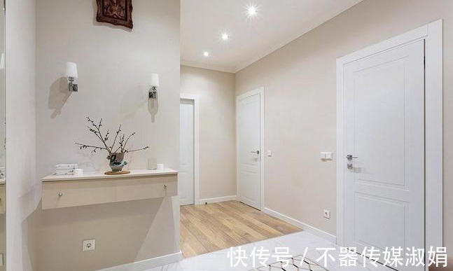 玄关|发现一位55岁阿姨的家,那叫一个温馨,拍照给大家瞅瞅,超羡慕