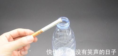 异味|无论马桶有多臭,只需一个塑料瓶,马桶异味自动清除,太方便了