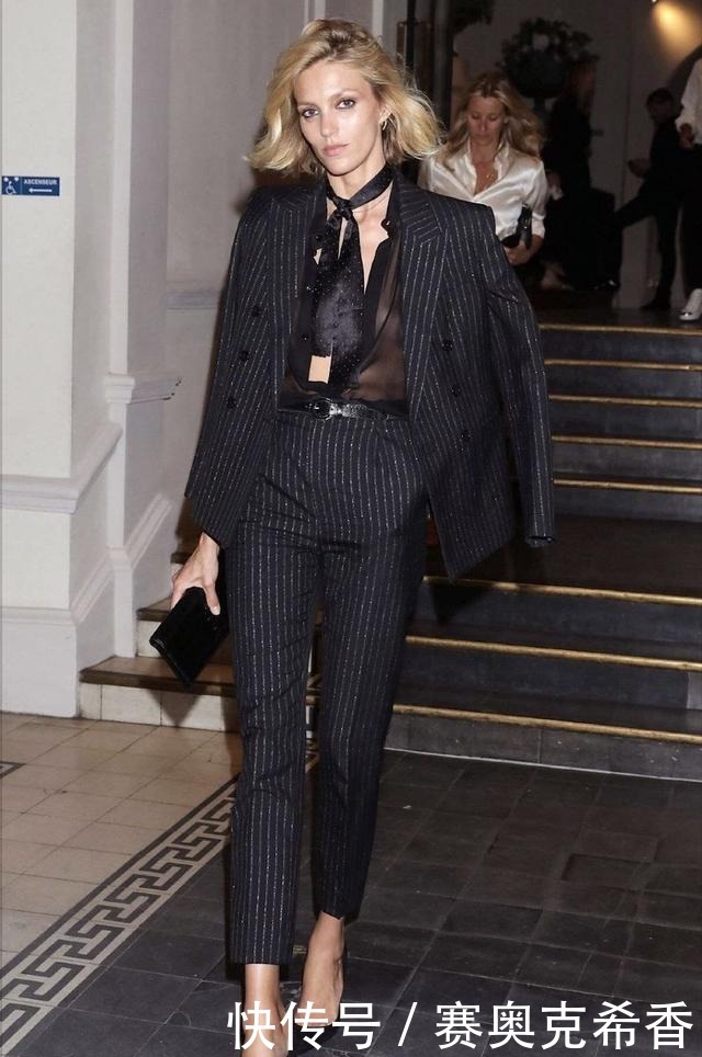 顶级蓝血奢侈品最爱美人颜PK战,你更Pink哪种颜?