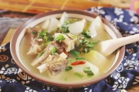  白萝卜和此物一起煮，气血足了，胃暖了，长身体，肝也越来越健康