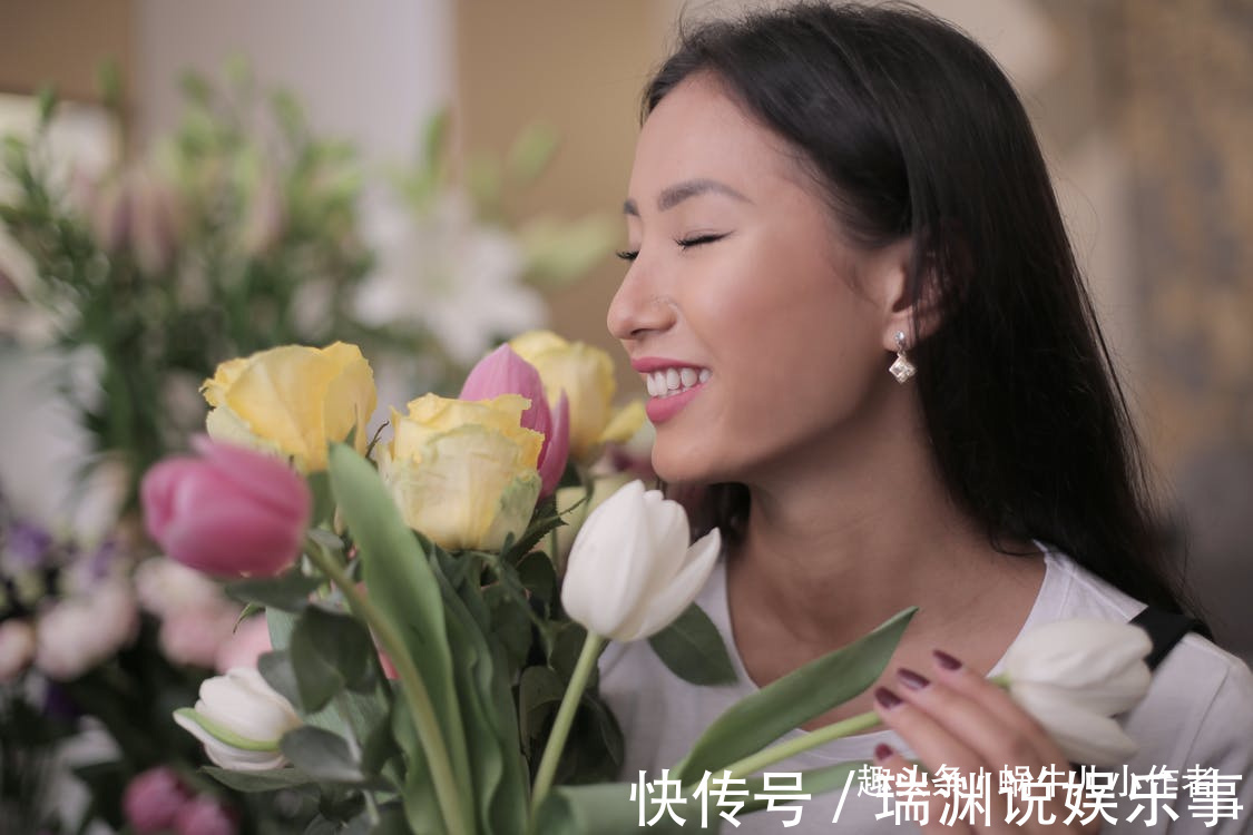 “女儿，你月薪八千，给我七千当生活费，一千块足够你的花销”