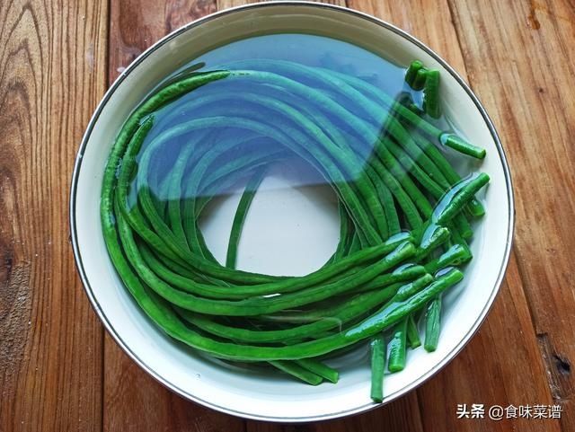 肉馅|饺子皮别浪费了，教你4种创新吃法，皮脆馅香，上桌孩子们抢着吃