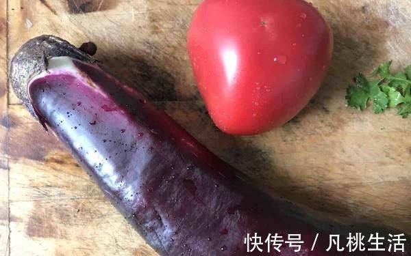 鱼香茄子|1个茄子,1个西红柿,我家一周吃3次,超级香,给红烧肉都不换