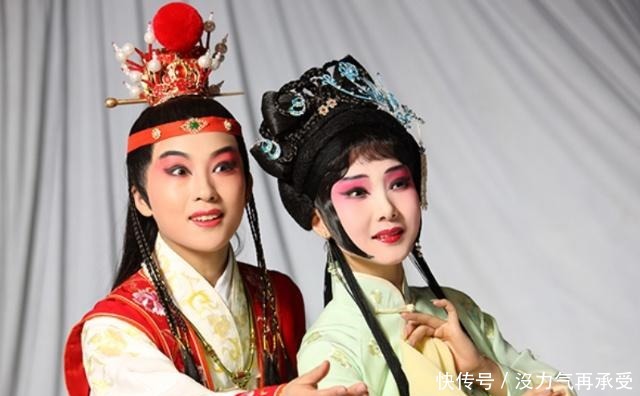 封为|被封为妃子后的元春只能在晚上回家探亲原来真相竟然是这样的!