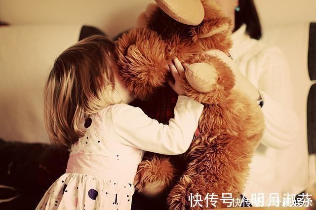 分娩|实拍准妈妈自然分娩的艰难经历,妈妈的伟大令人肃然起敬!