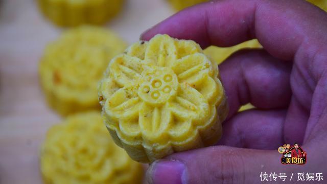  广式绿豆饼做法，配方和步骤全分享给你，厨房小白也能学会！