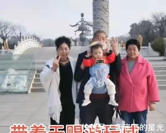 高龄产妇|67岁生宝宝:天赐2周岁生日直播,爸爸全程出镜带货,妈妈好年轻