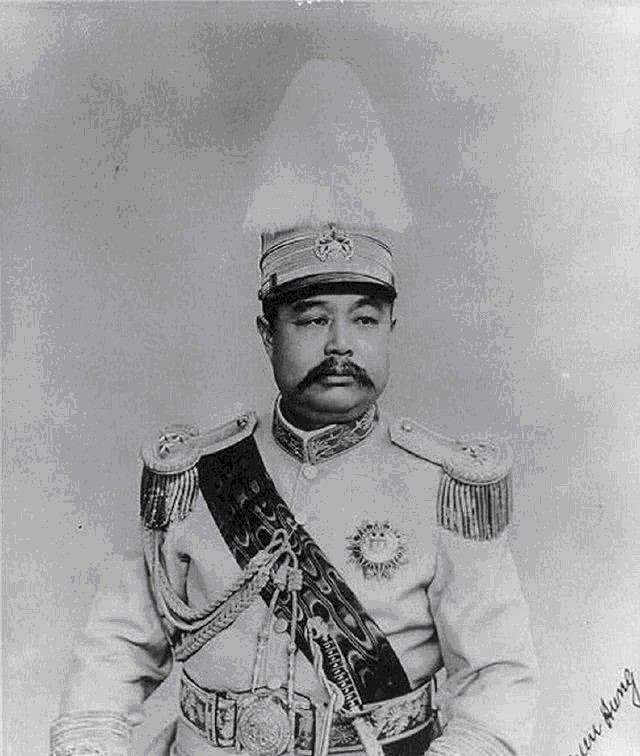 中国|姨太太床底下发抖的黎元洪,三度问鼎中国,晚年劝儿女:毋问政治