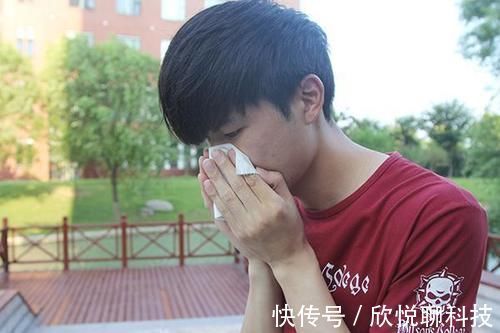 生活环境|吐出白痰、黑痰、黄痰,各反映了什么问题?听听医生怎么讲