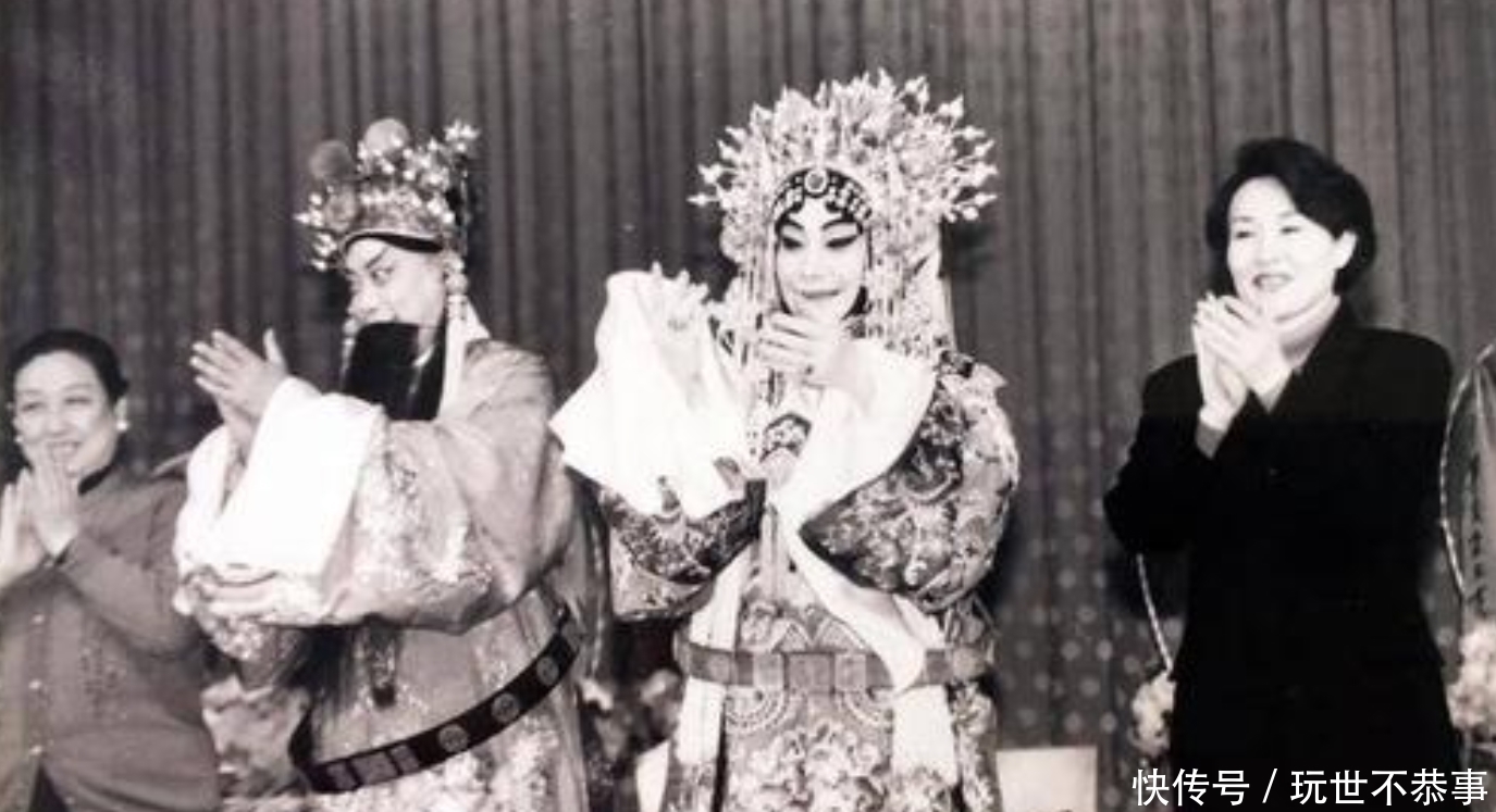 京剧|她是中国第一传奇女演员 ,5个总统追求她,她却隐居乡下守寡