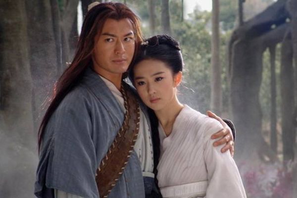 难怪杨过避世隐居后不敢现身,原来在躲避一个仇人,不是郭襄!