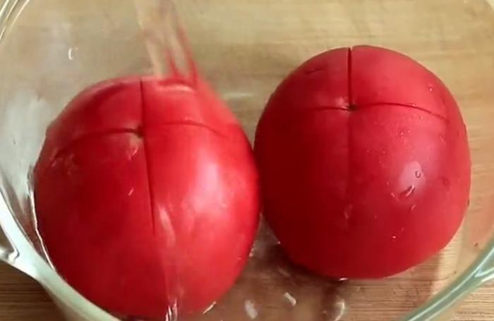 美味|西红柿别再炒鸡蛋了,做成早餐饼太美味,营养好吃,孩子特喜欢