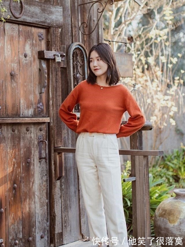 时髦 别穿打底裤了,当下流行这条“豆腐裤”,时髦还不易撞裤,很实用!