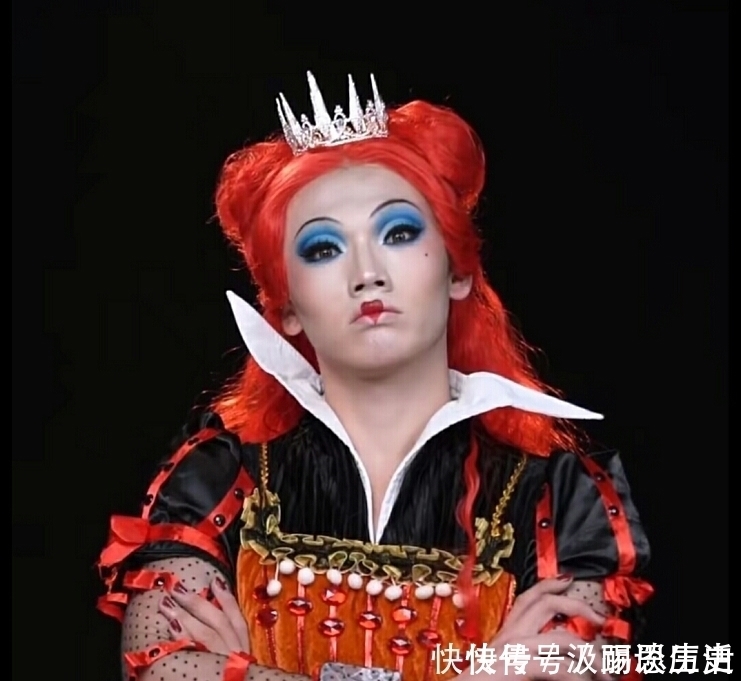 皮肤|素颜大哥仿妆红皇后,开始:皮肤还挺不错,看到最后:是吃多了吗?