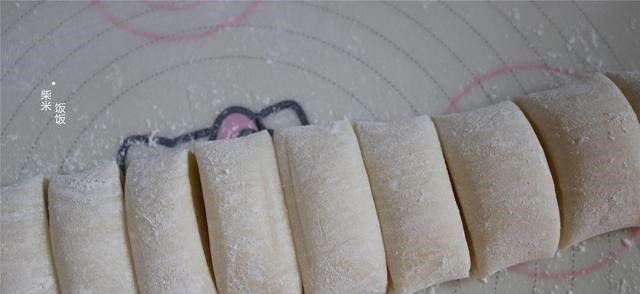 雪媚娘详细做法，比包子还简单，细腻好吃，放三天也不会硬！