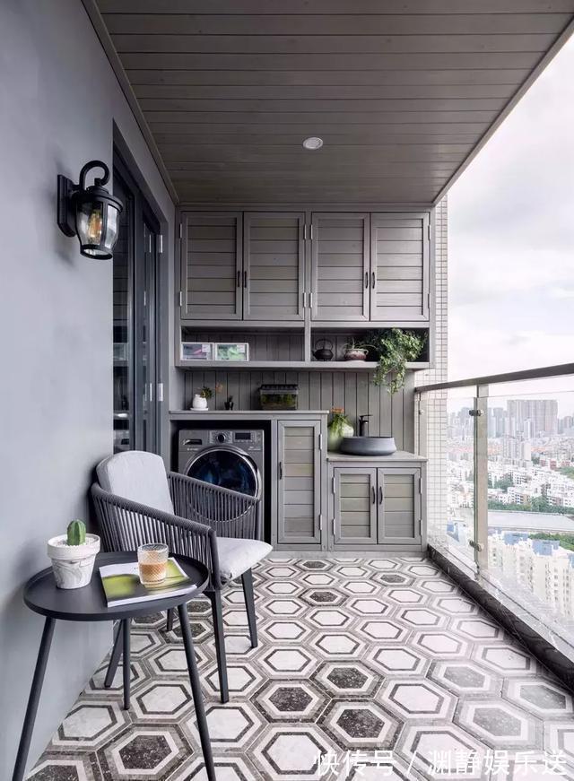 插座|为何老外总把洗衣机放在阳台,而中国人放在卫生间