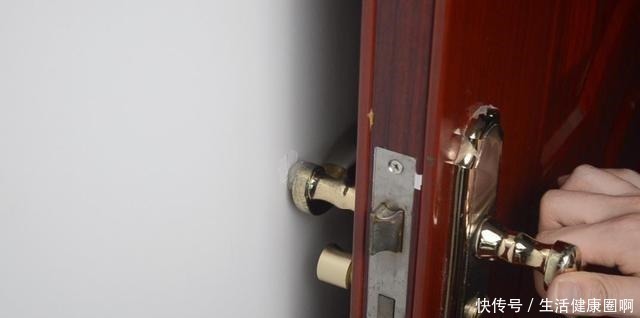 实用|门把上涂点热熔胶太实用了，我也是刚知道，看完赶紧告诉家里人