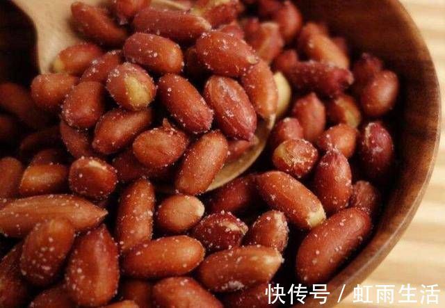 花生米怎么炸的又脆又酥，那是你没有做对这几步，别再错下去了