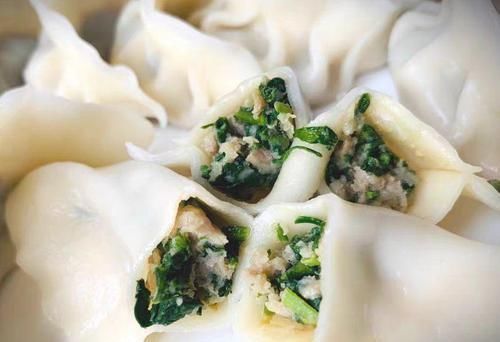 天冷了用它包饺子,比韭菜馅好吃,嘴巴不臭了,排出宿便,体重2位数