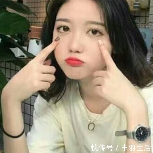 女生|女生常做3件事，“眼睛”越来越好看，难怪人家能当“校花”