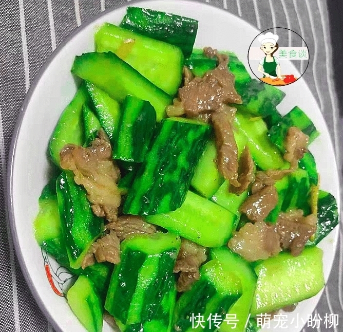 炒黄瓜时，切记别直接下锅炒！多做2步骤，黄瓜不出汤，清脆爽口