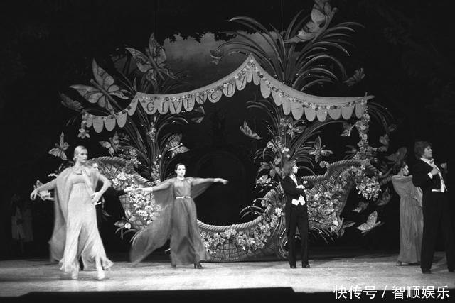 看看这10位世界级服装设计师,他们是如何塑造全球时装史的!