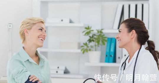 绝经期|45岁后的女性,坚持4个好习惯,顺利度过更年期,想胖都难!