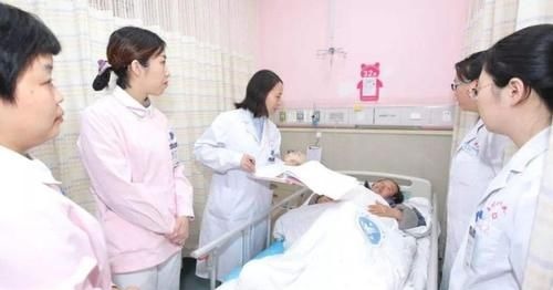 会阴|生完孩子,产妇最害怕医生问这两个隐私问题,真是里子面子全丢