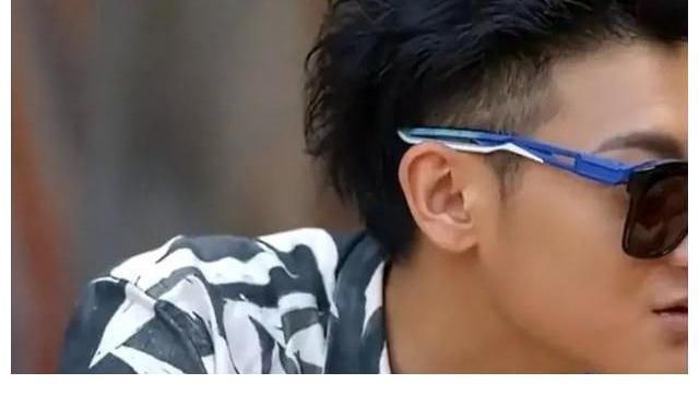 大型炫耀現(xiàn)場！黃子韜談愛情：不擔(dān)心情敵，我選的女人永遠(yuǎn)不會走