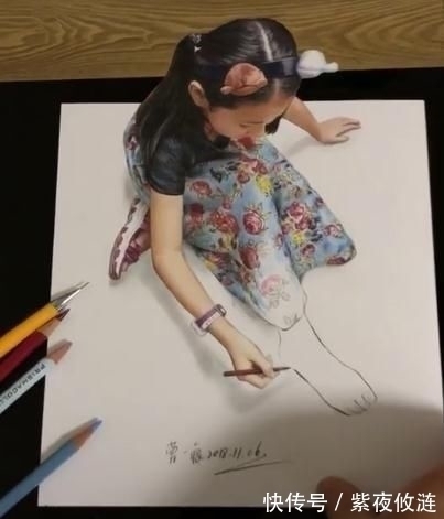 亲爱的&小女孩画画,画出了名,成品出来后满意极了