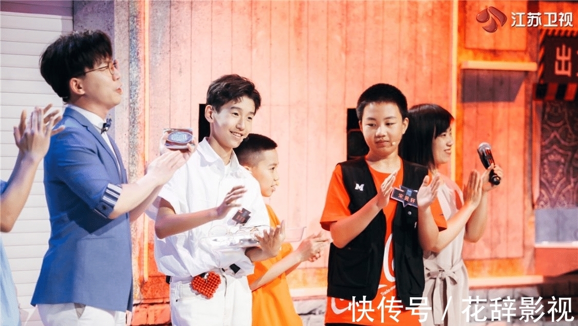 用AI作诗?《超脑少年团》再现高能挑战!