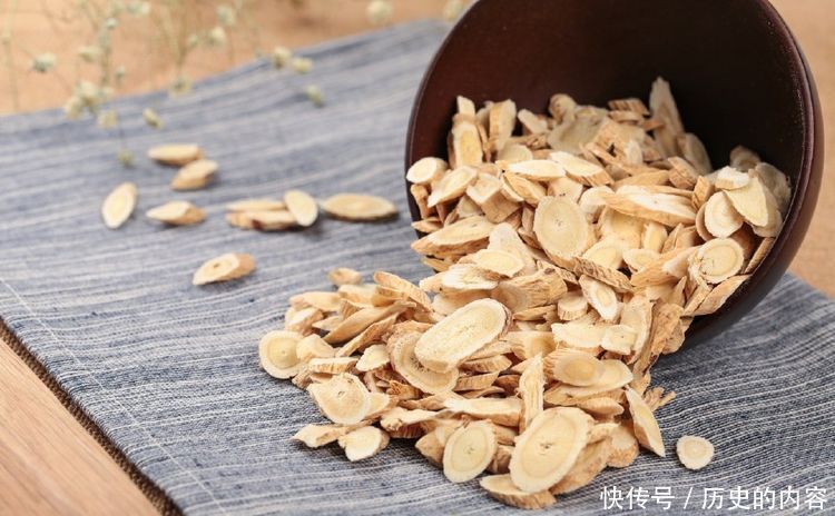 试试|寒露后,黄芪与它泡水喝,肾脏变强,肝好皮肤好,男女可以试试