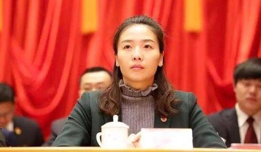 助教|她是女排最美队长,里约冠军,三朝元老,33岁官至市委副书记