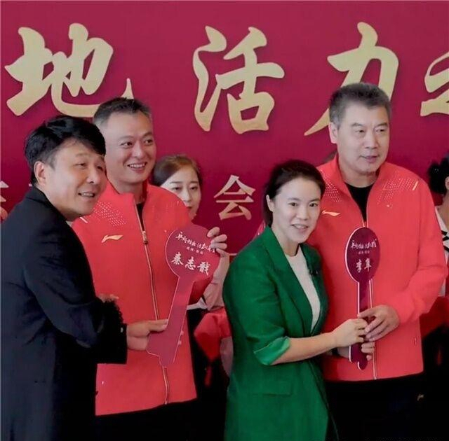 郭斌|王楠夫妇领证16年!青涩结婚照曝光:最浪漫的事就是和你慢慢变老