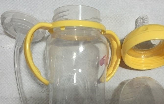 奶瓶|给宝宝洗奶瓶时,这3种误区要避免,不然会越洗越脏,家长上点心