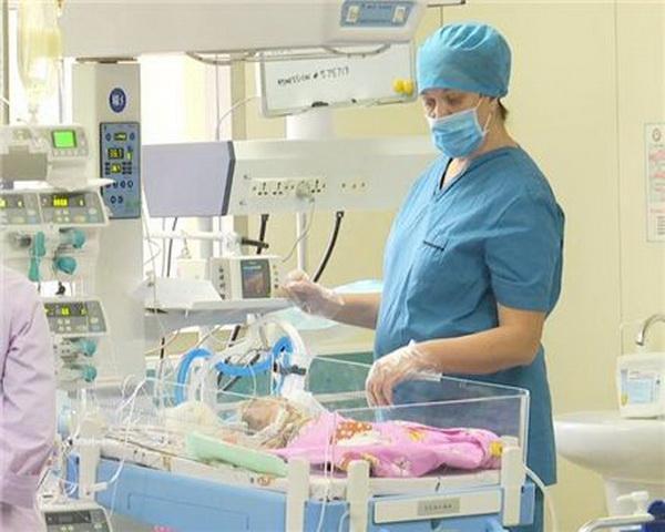 孕妈|5个月大胎儿被查出畸形,孕妈执意生下来,医生孩子“毁”了