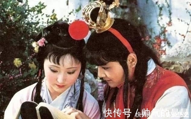 这句话@古人说“女子无才便是德”,其实下一句才是精华,可惜少有人知