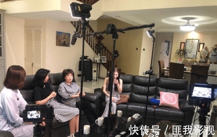 陀枪师姐|朱咪咪被曝名下有9套房,2层半别墅内景曝光,一整柜金器显阔气