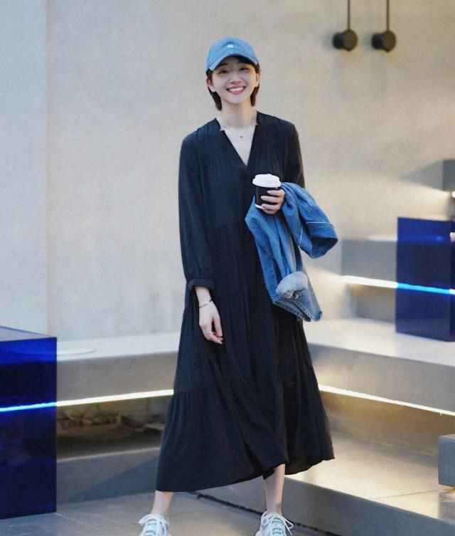 肩宽、脖子短的女生，如何挑选上衣？“一分为二、弱化肩线”就行