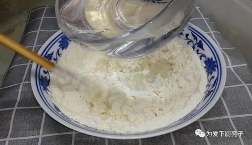 蒸发馒头时，切记不要直接加酵母，掌握正确做法，我家一周吃五次