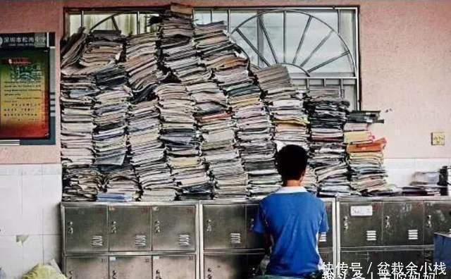 孩子|初中生5年写了56本小说，爸爸发现后撕碎手稿，只为了考上大学