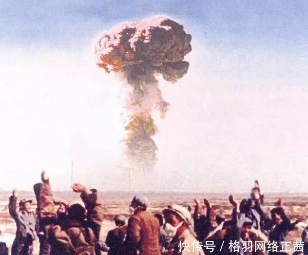 爱迪生 杨振宁所不为人知的身份,足以跟爱因斯坦、爱迪生齐名!