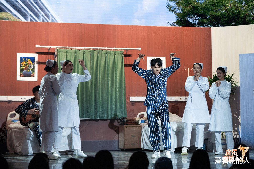 秦霄贤首登喜剧人舞台即获冠军，宋晓峰、田娃凭实力捍卫荣誉！