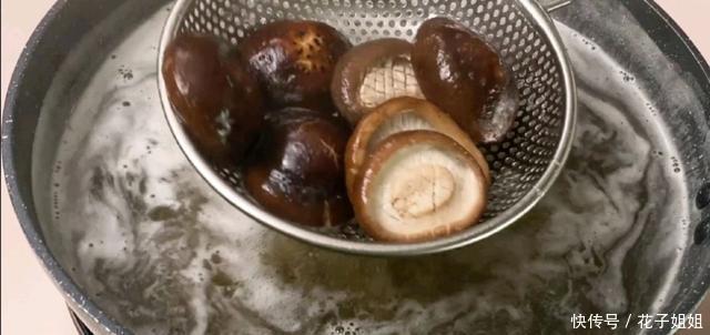 做法|香菇素鲍鱼不是鲍鱼胜似鲍鱼,做法还简单!