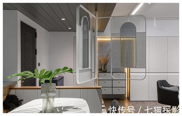客厅|30年老屋华丽变身，99㎡，这么独特的玄关设计第一次见，太高级！