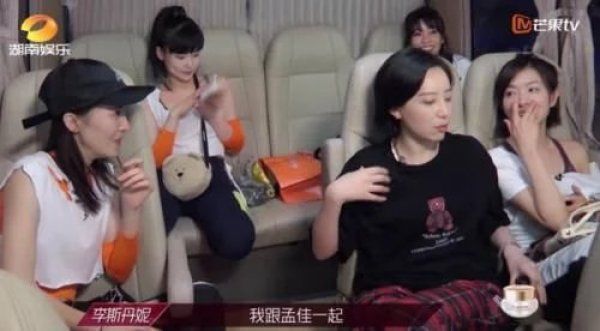 金晨|她是《乘风破浪》开播至今镜头最少的姐姐，三公分组后回剧组拍戏