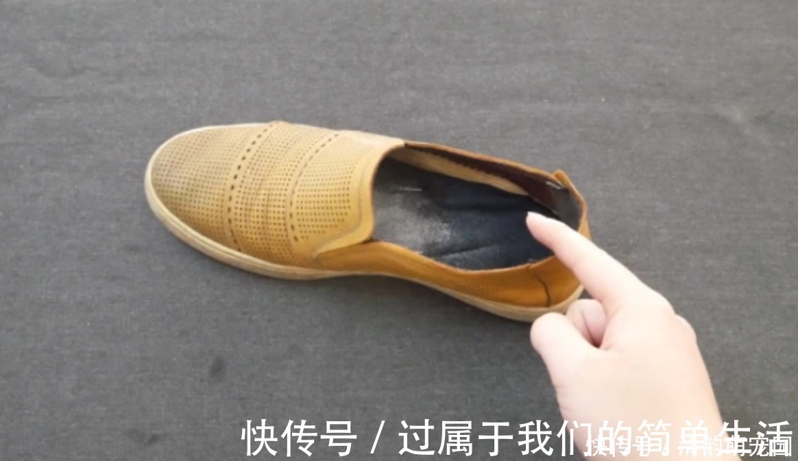小苏打|鞋子实在太臭了！教你绝招，鞋臭味立马消失，鞋子臭的赶紧快试试