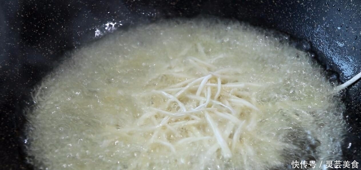 教你杏鲍菇的简单做法,只用两种调味料就搞定,咸香酥脆